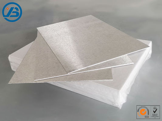 Tensile sterkte 200 MPa Magnesiumlegeringsplaat met een opbrengststerkte van 120 MPa en een coëfficiënt van thermische uitbreiding 25 × 10-6 K ontworpen voor luchtvaartcomponenten